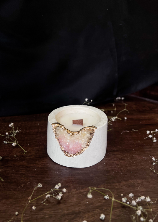 Medium Rose Quartz Candle – Love Spell